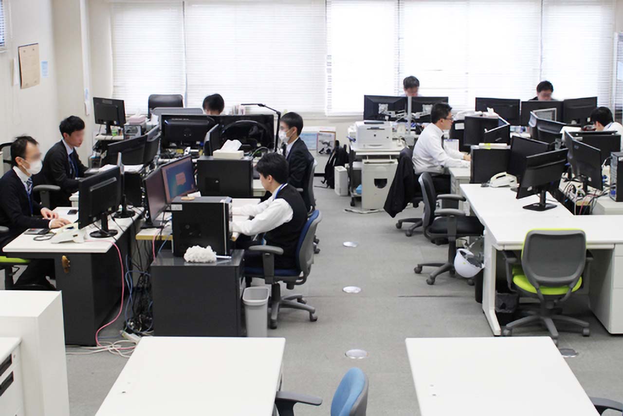 職場環境：CSTのオフィス風景05