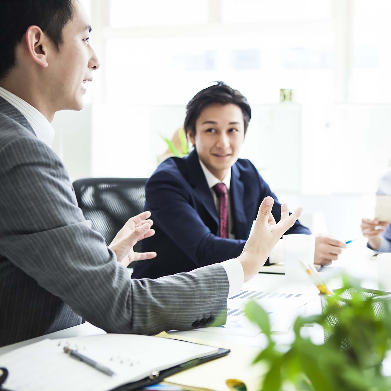 募集要項：中途採用